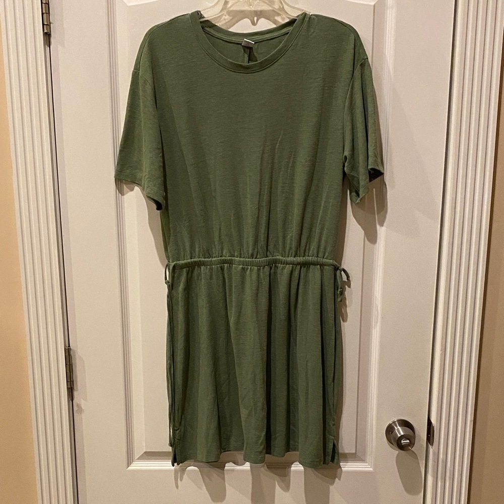 Old Navy Olive Green Tee